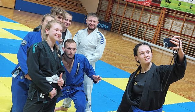 Fotka na podsumowanie Obozu Szkoleniowego BJJ w Brzegu Dolnym